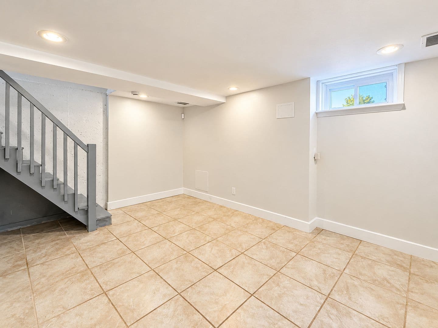 Folcroft House: 730 Taylor Dr