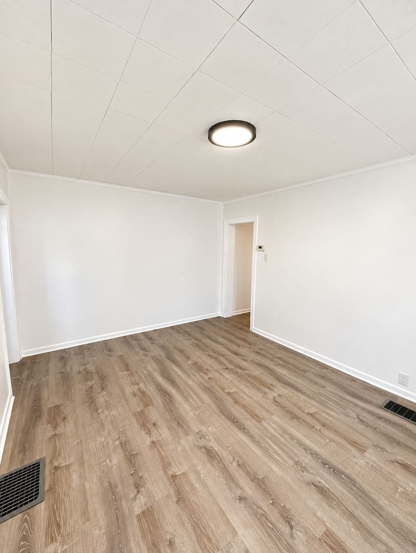 Pittsburgh Apartment: 218 Four Mile Run