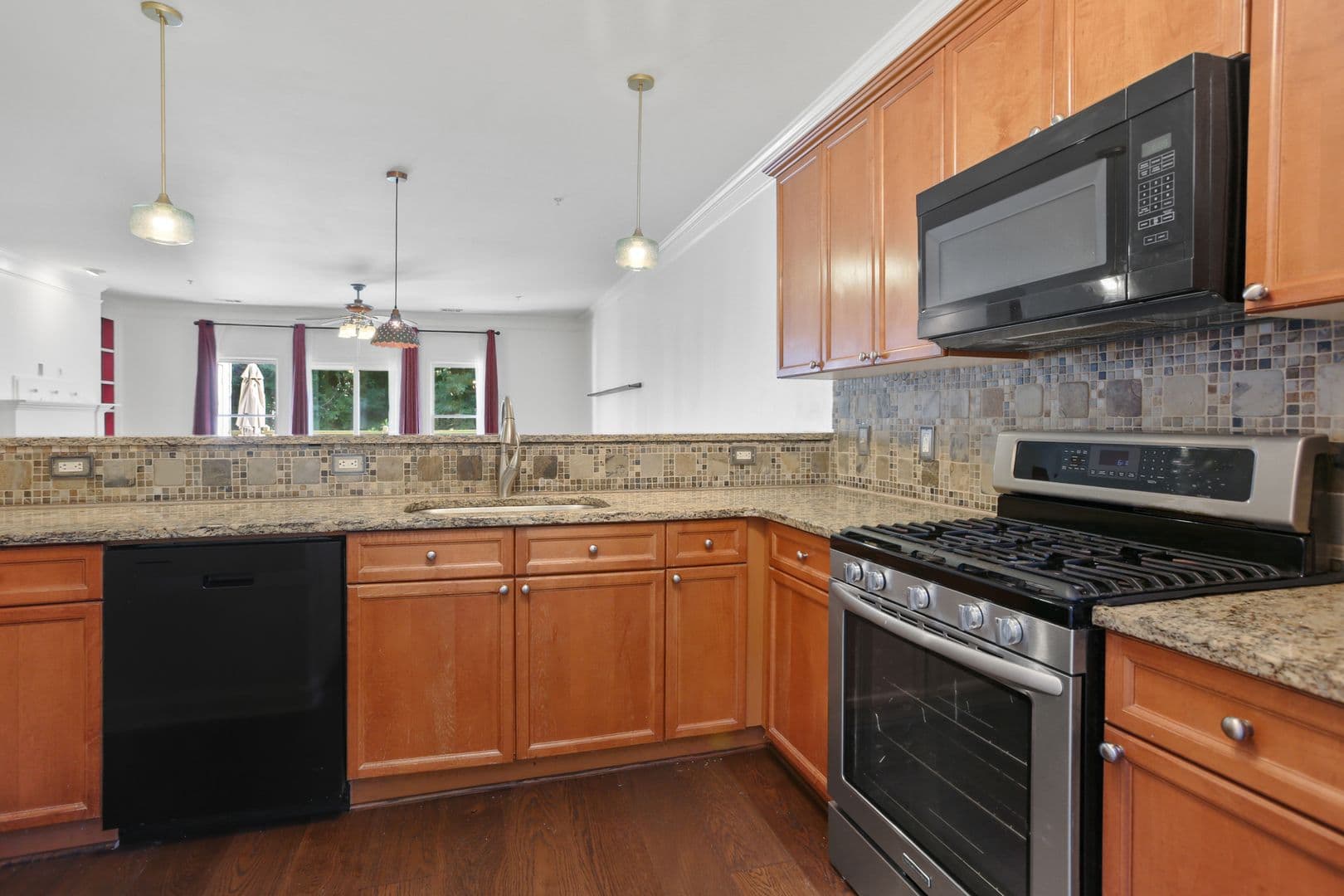 Roswell Townhome: 1243 Harris Commons Place