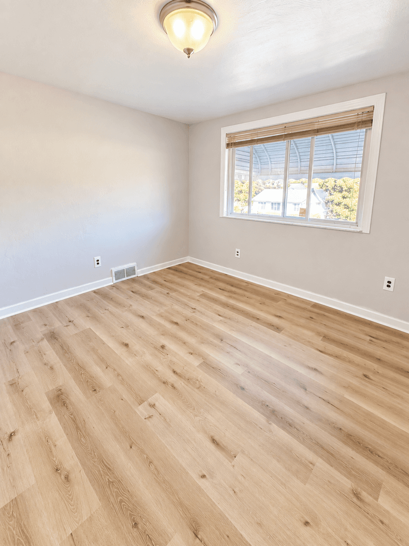 North Versailles House: 507 Oakhurst Avenue