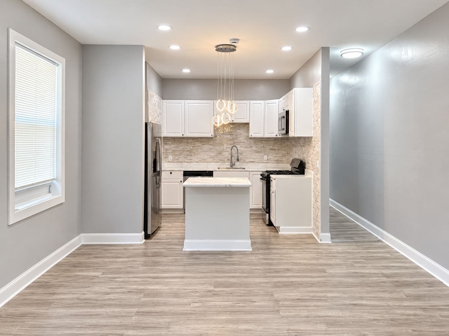 Philadelphia Apartment: 5033 Walnut Street
