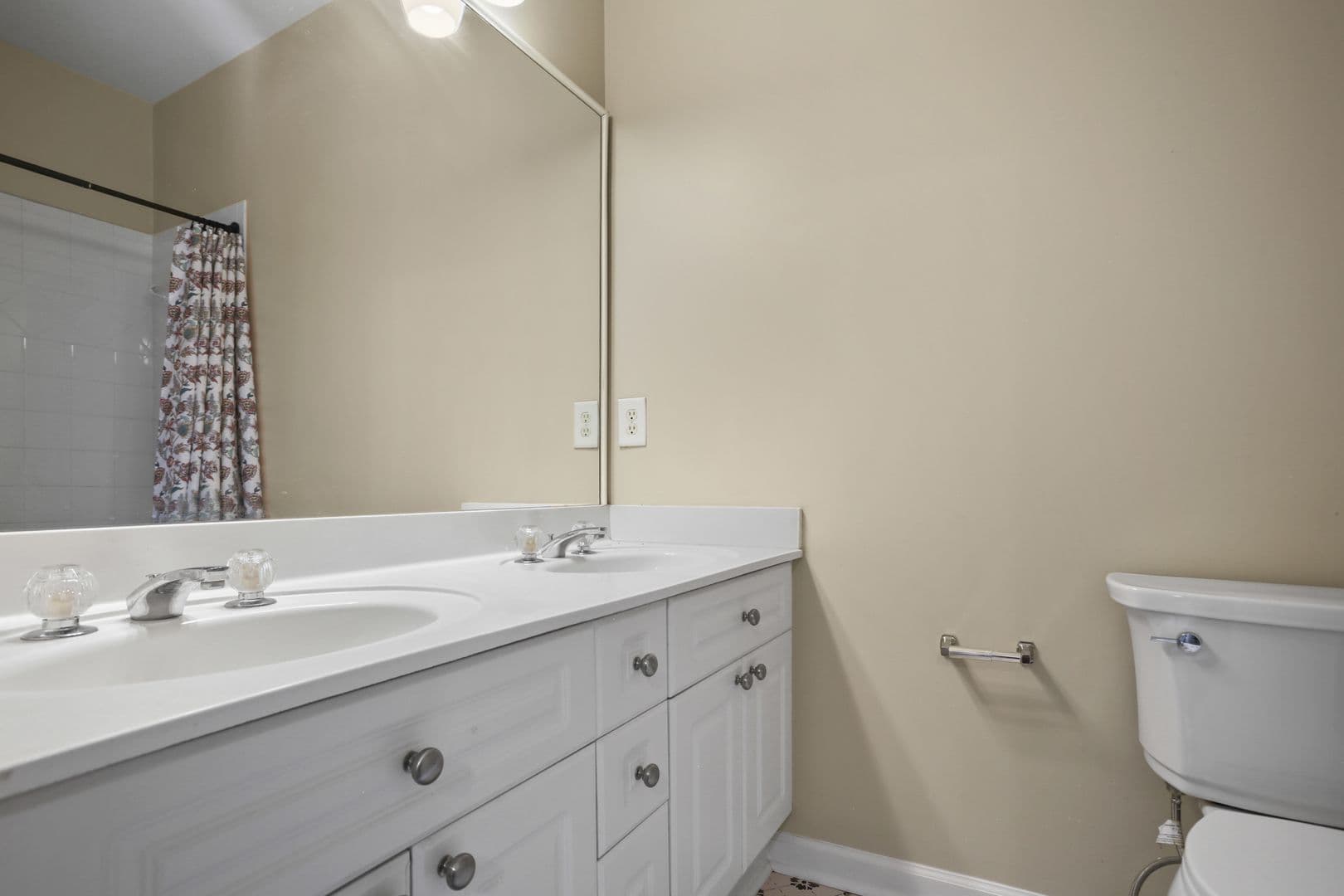 Roswell Townhome: 1243 Harris Commons Place