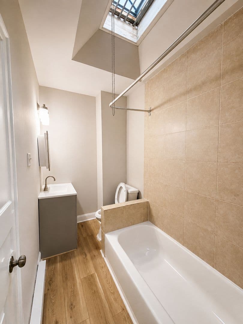 Philadelphia House: 5915 Irving Street
