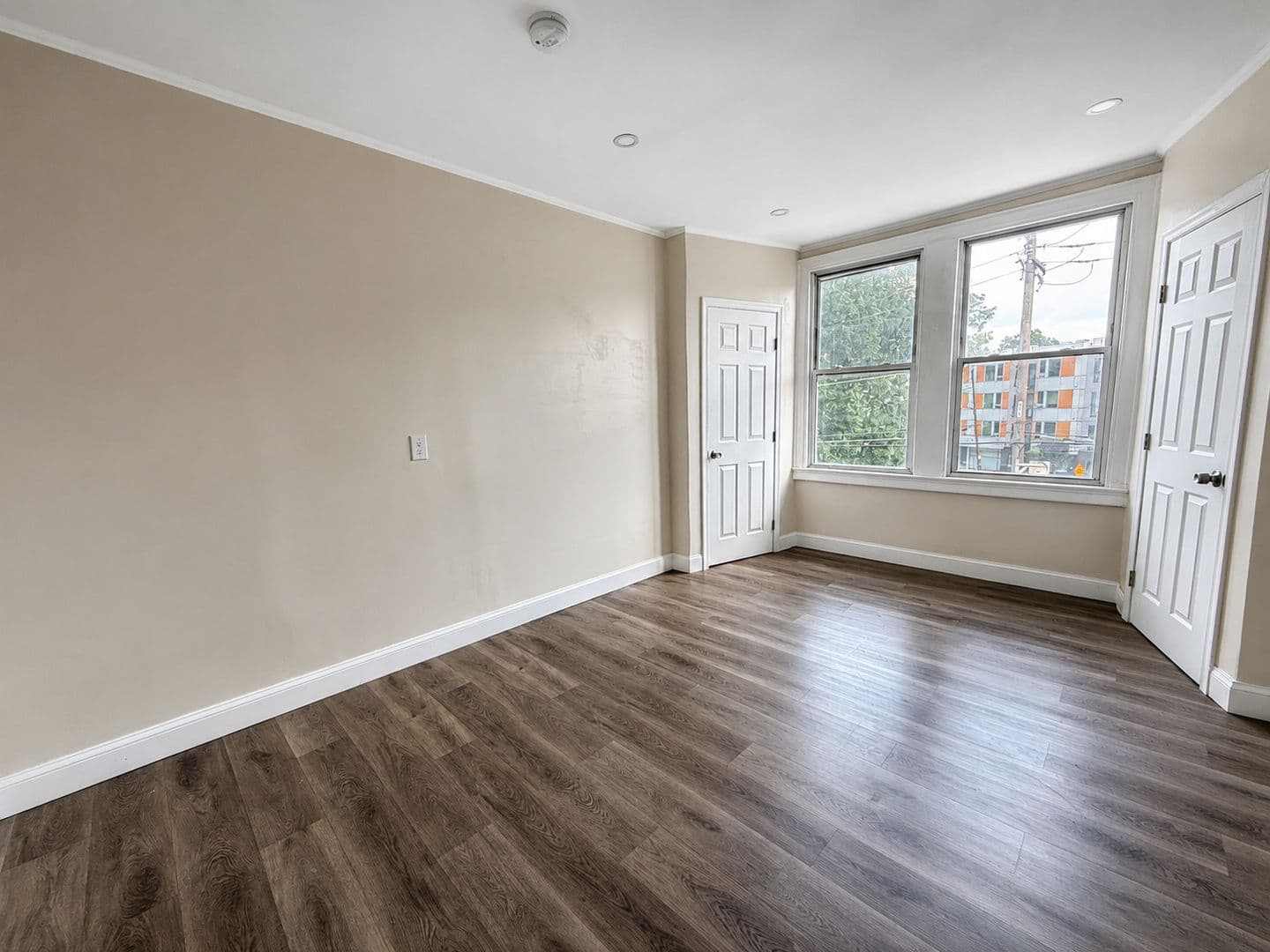 Philadelphia Apartment: 6900 Cedar Park Ave