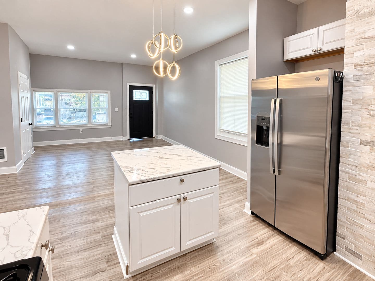 Philadelphia Apartment: 5033 Walnut Street