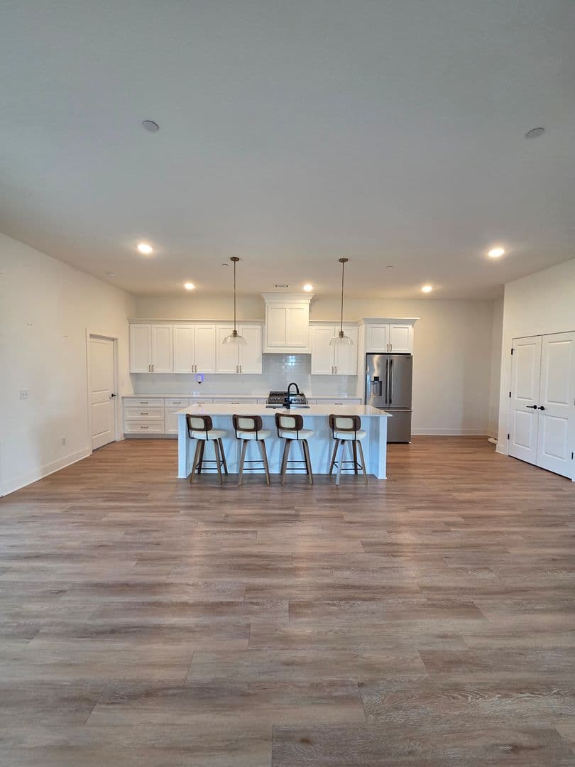 Rogers House: 5912 S 41st St