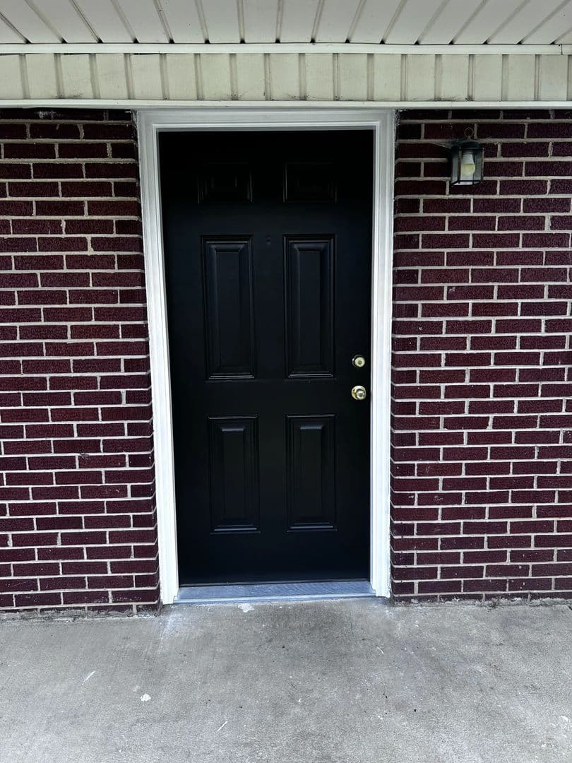 Rural Hall Apartment: 500 Bethania Rural Hall Rd