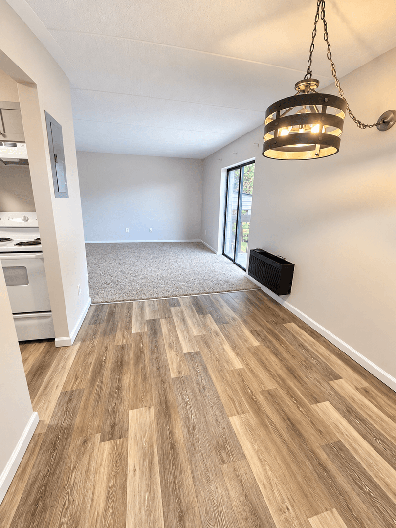 Carnegie Apartment: 711 Cubbage Street