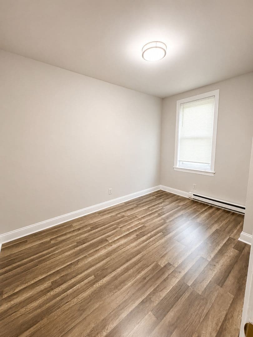 Philadelphia House: 5915 Irving Street