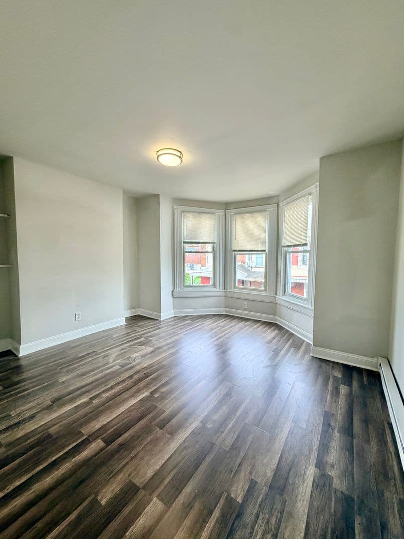 Philadelphia House: 16 South Robinson Street