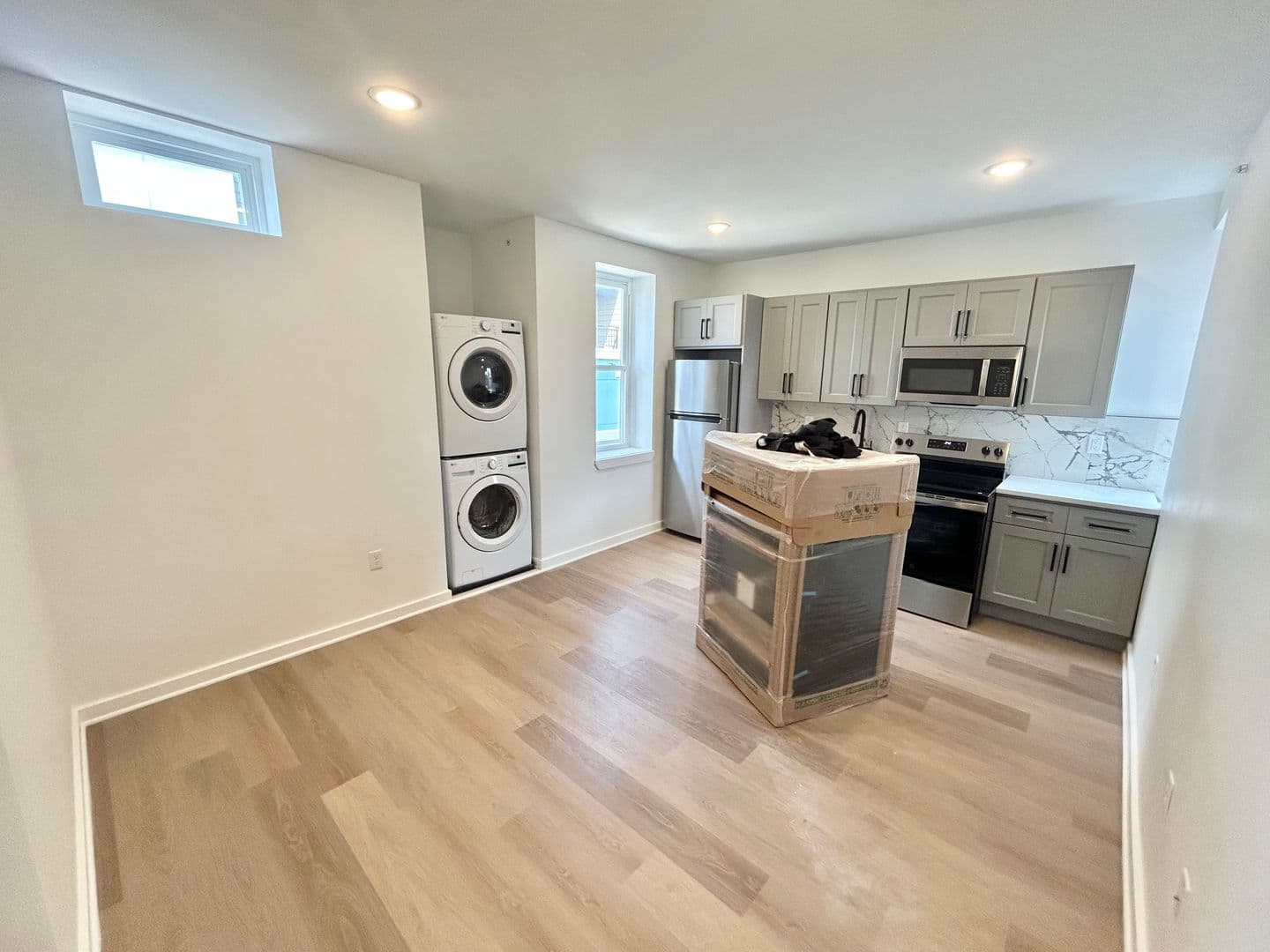 Philadelphia Apartment: 2725 W Girard Ave