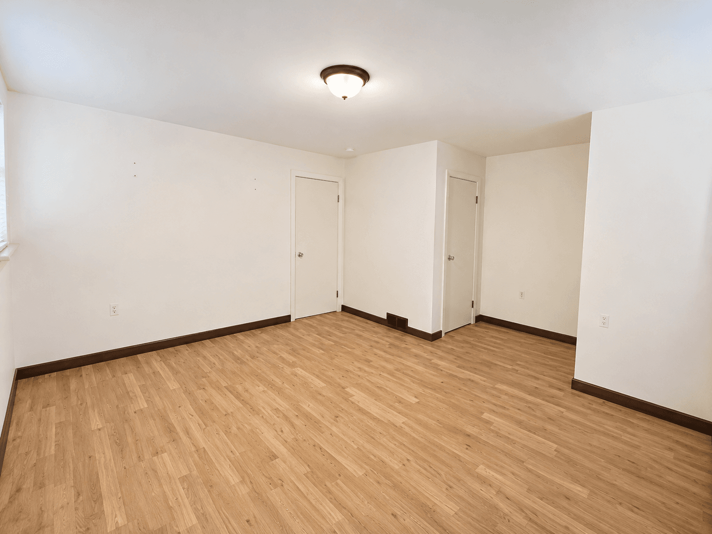 Verona House: 1445 Hulton Road