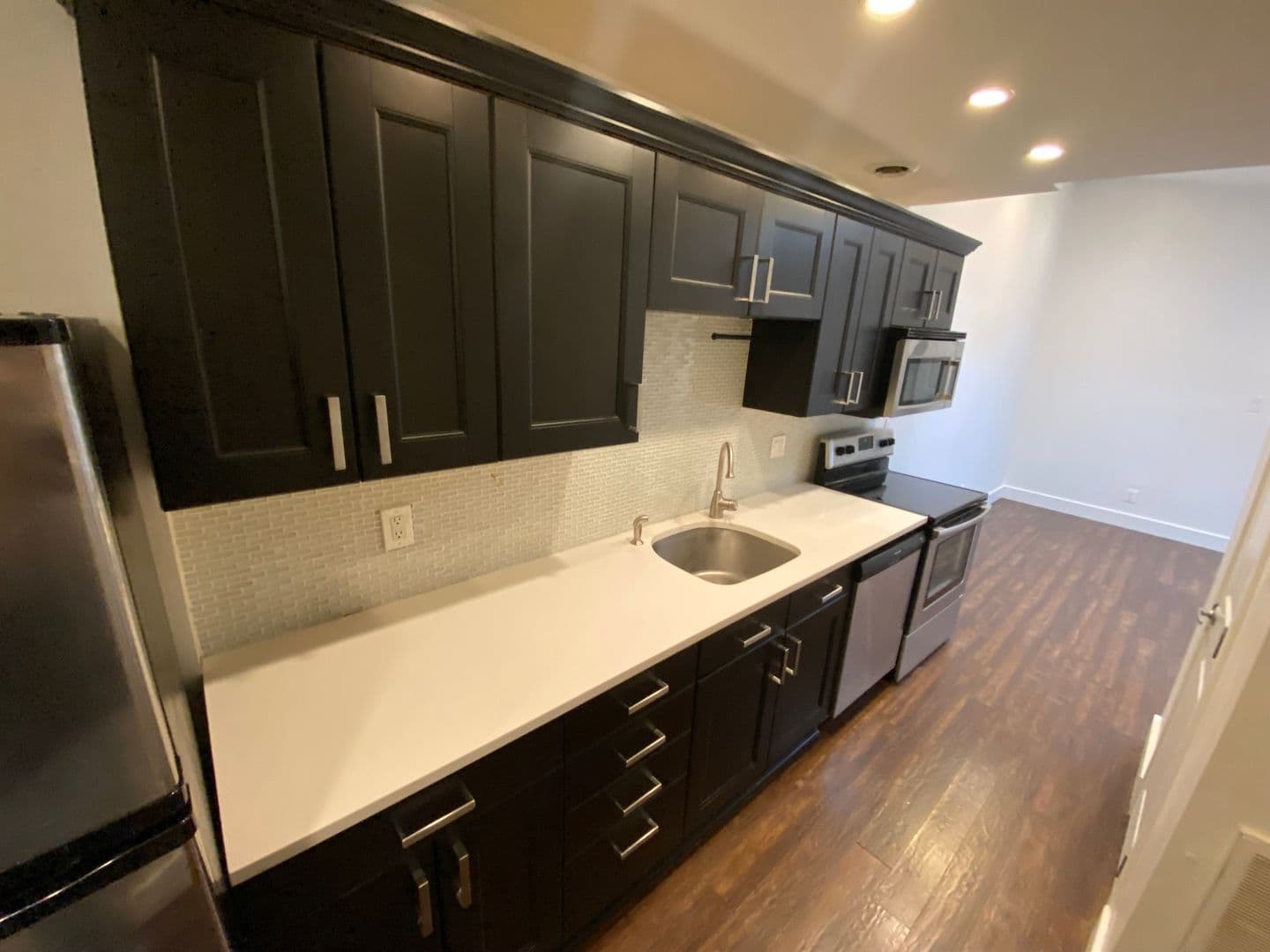 Philadelphia House: 142 North 2nd Street