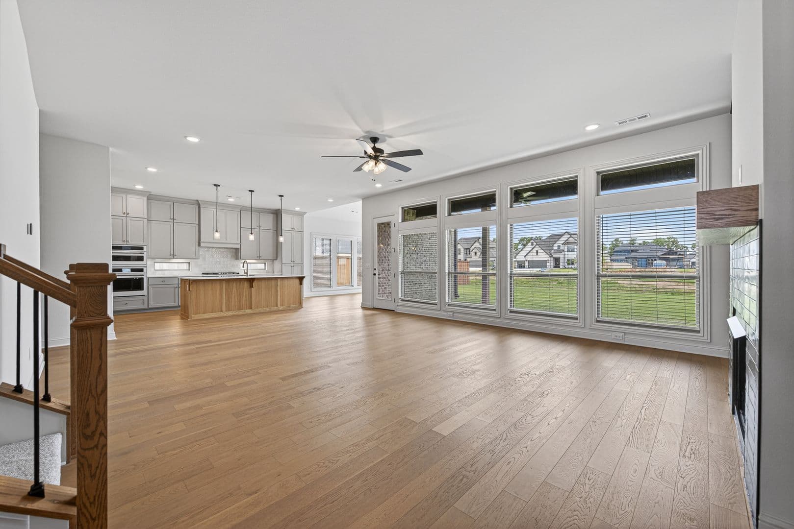 Bentonville House: 8900 W Comet Dr