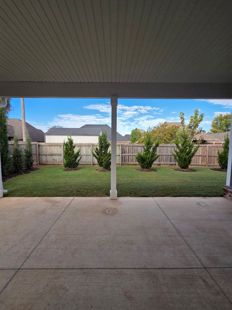 Rogers House: 5912 S 41st St