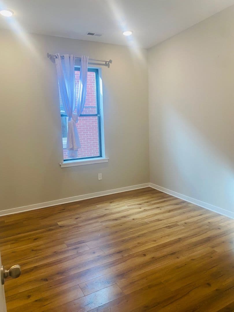 Philadelphia Apartment: 1827 W Diamond St
