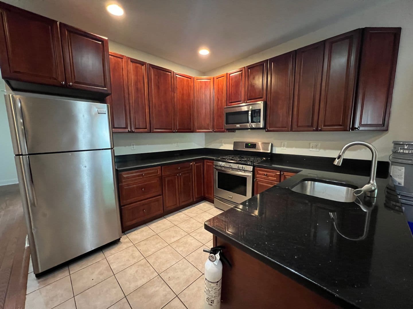 Philadelphia Apartment: 1814 N 16th St
