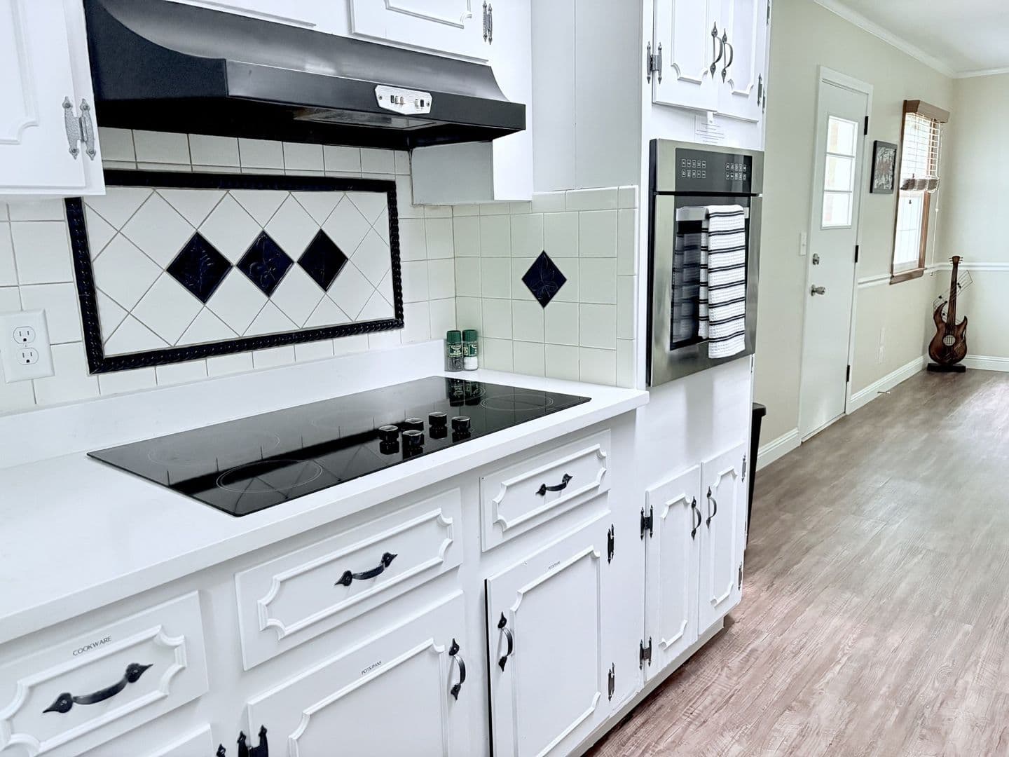 Greensboro House: 205 Venus Drive