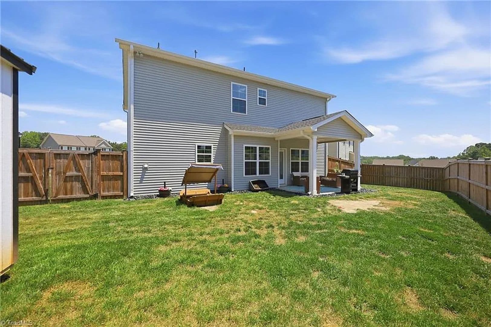 Kernersville House: 7458 Buckview Court