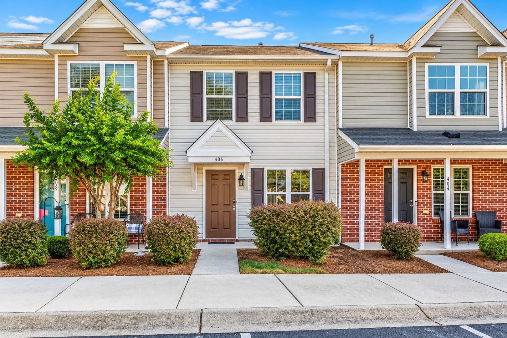 Greensboro House: 406 Mourning Dove Terrace