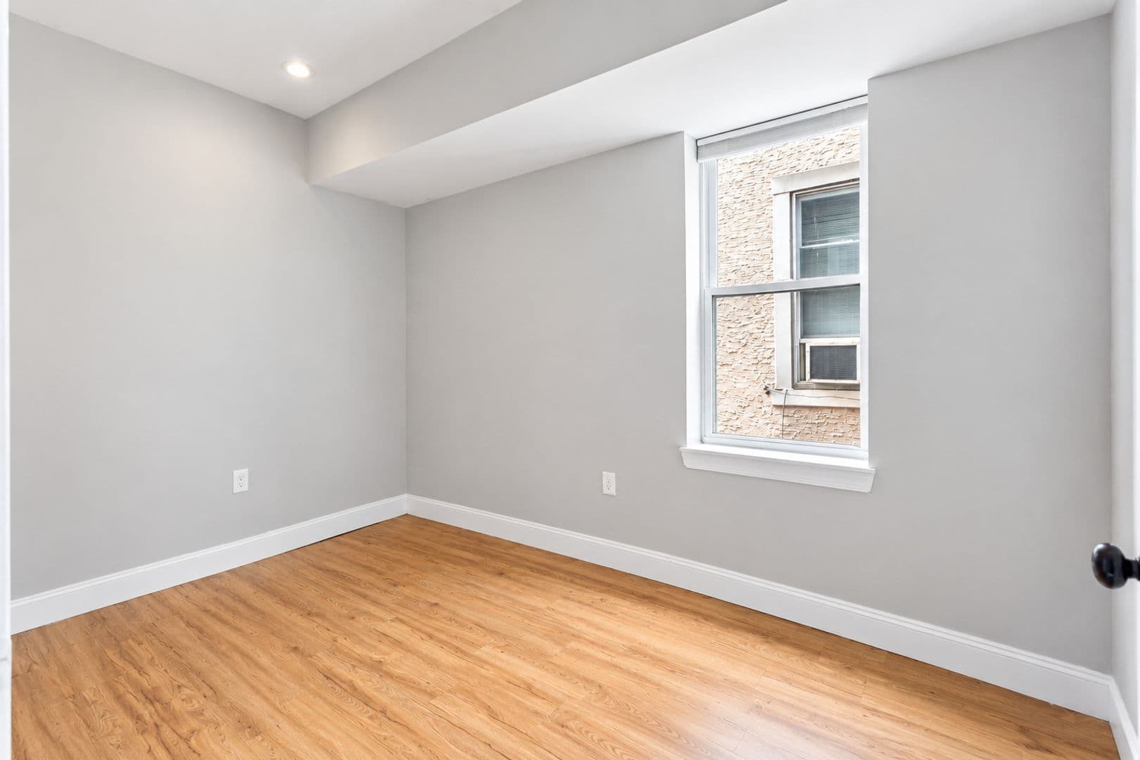 Philadelphia Apartment: 2932 West Oxford Street