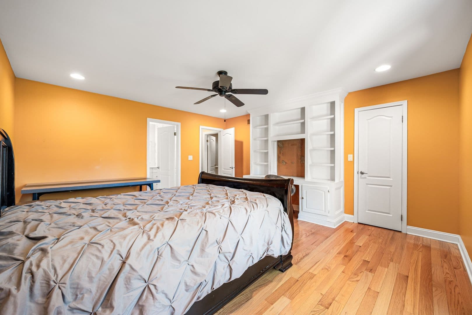 Blue Bell House: 206 Saint Andrews Ct