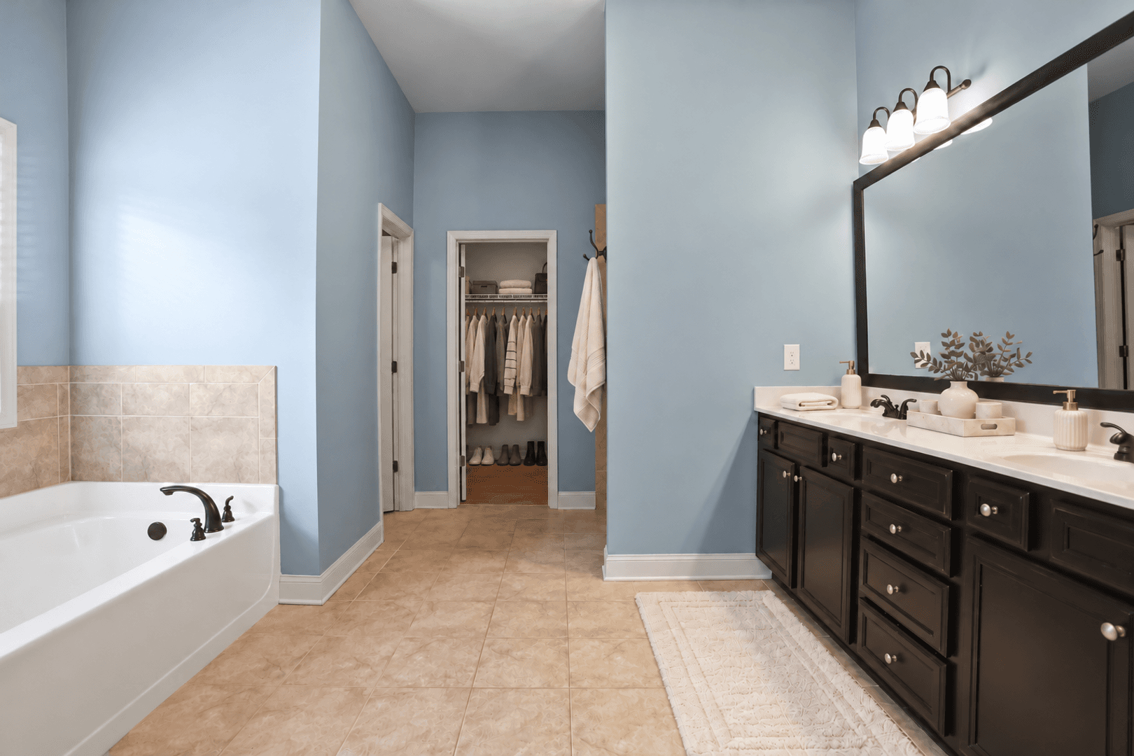 Marietta House: 2875 Dowell Farm Trace SW
