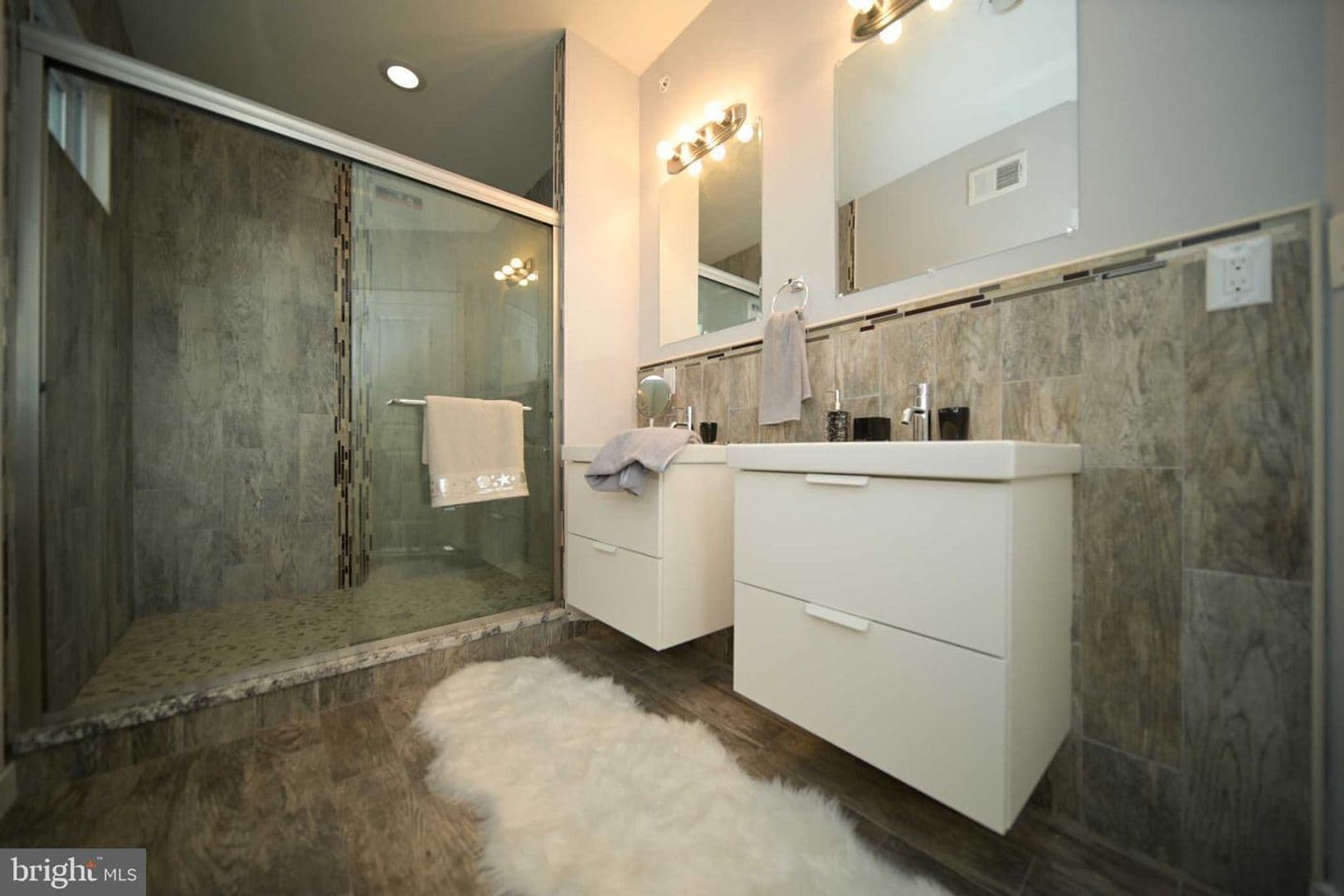 Philadelphia House: 2618 Jasper Street