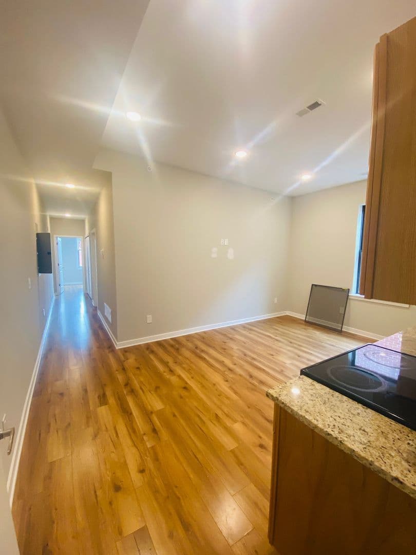 Philadelphia Apartment: 1827 W Diamond St