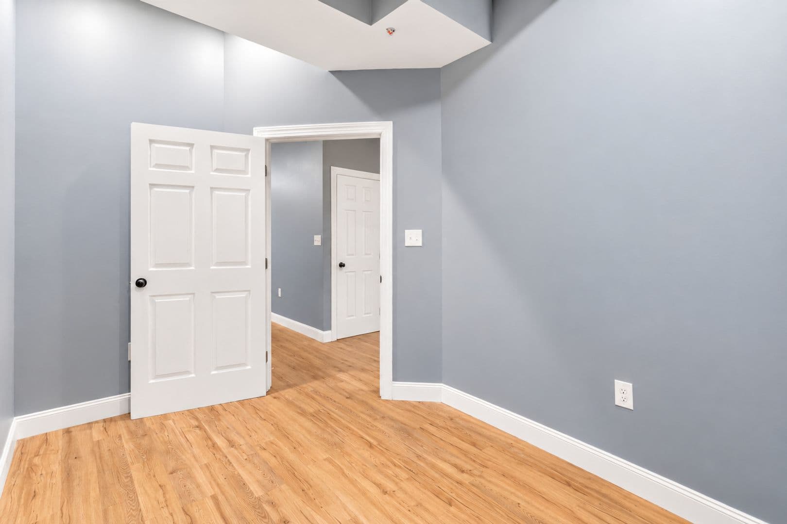 Philadelphia Apartment: 2932 West Oxford Street