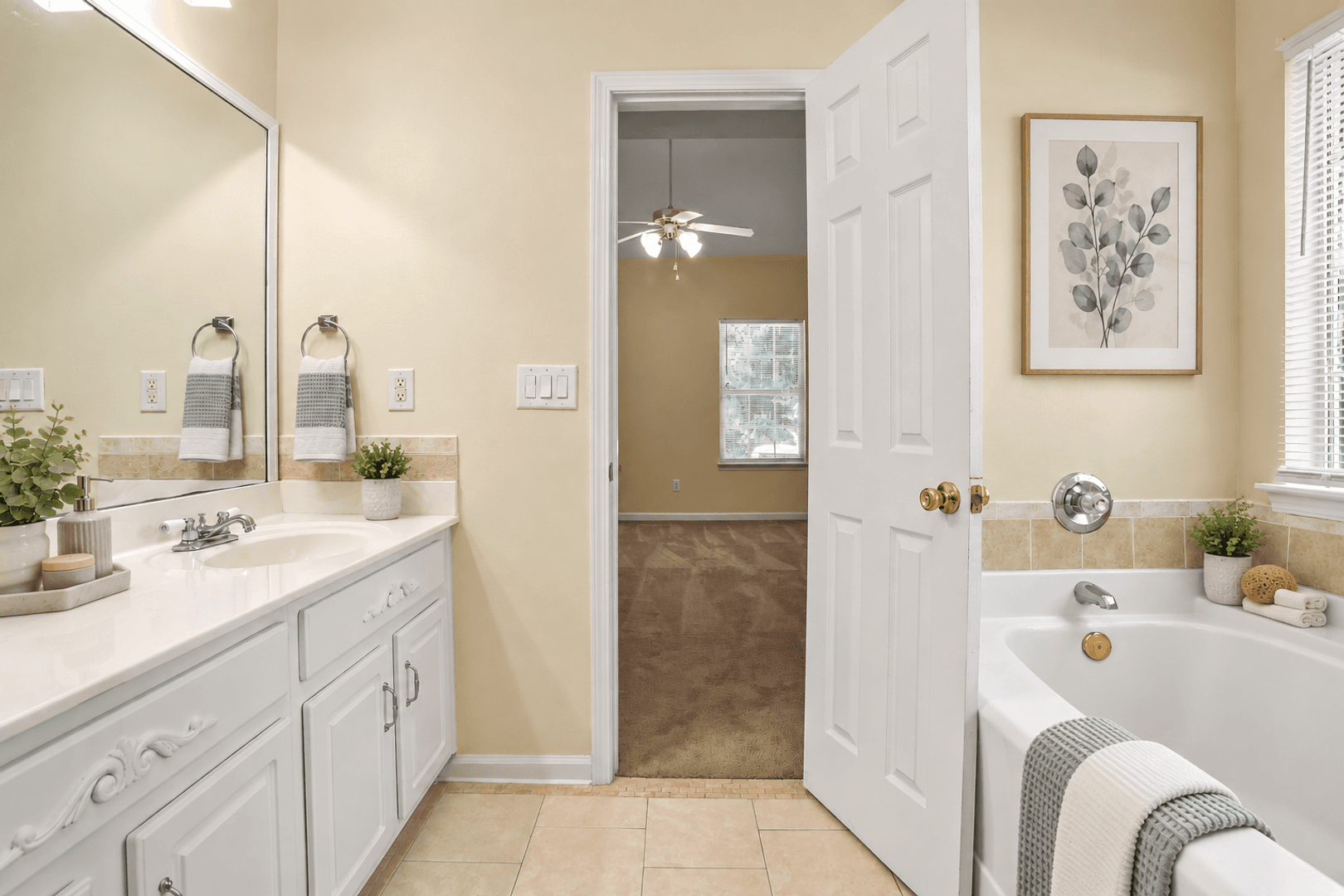 Union City House: 4633 Raven Wood Loop (AOF)