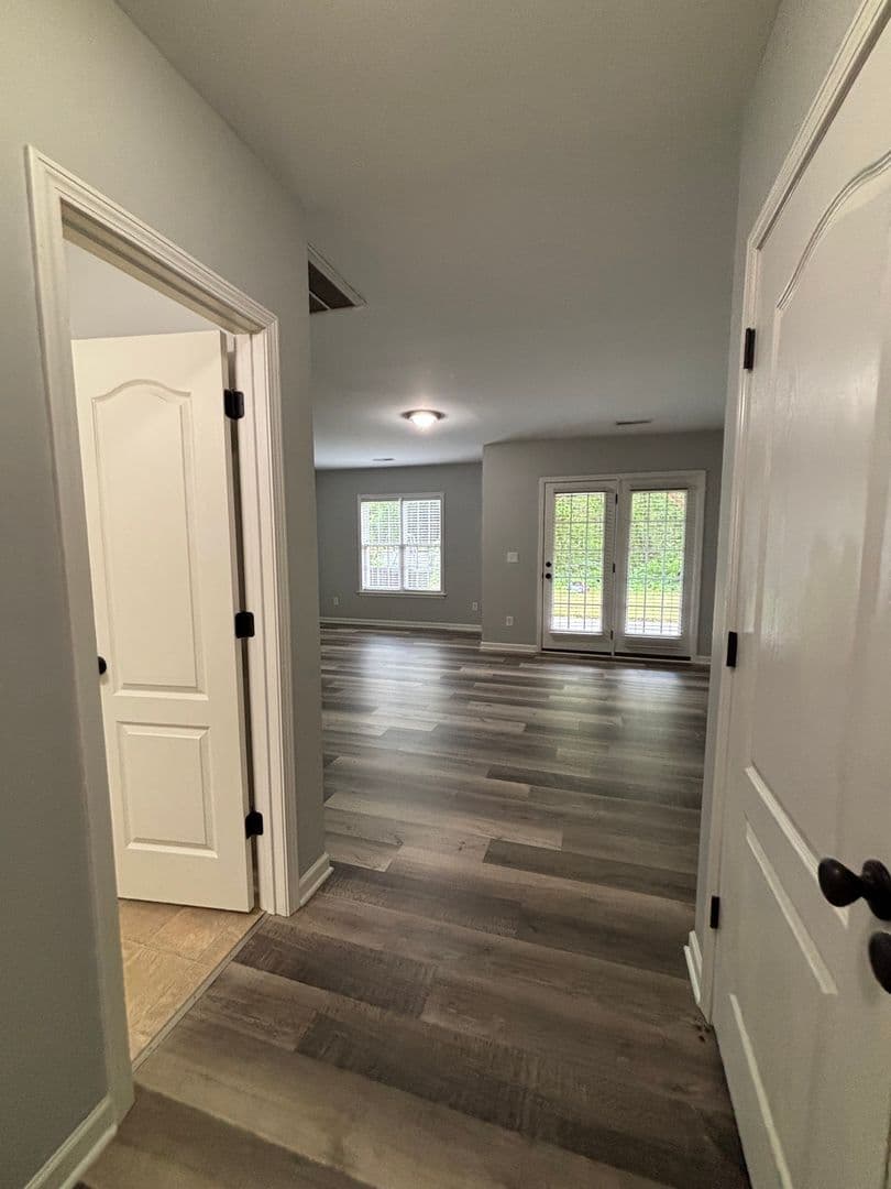 Clemmons Townhome: 402 Beaumont Circle