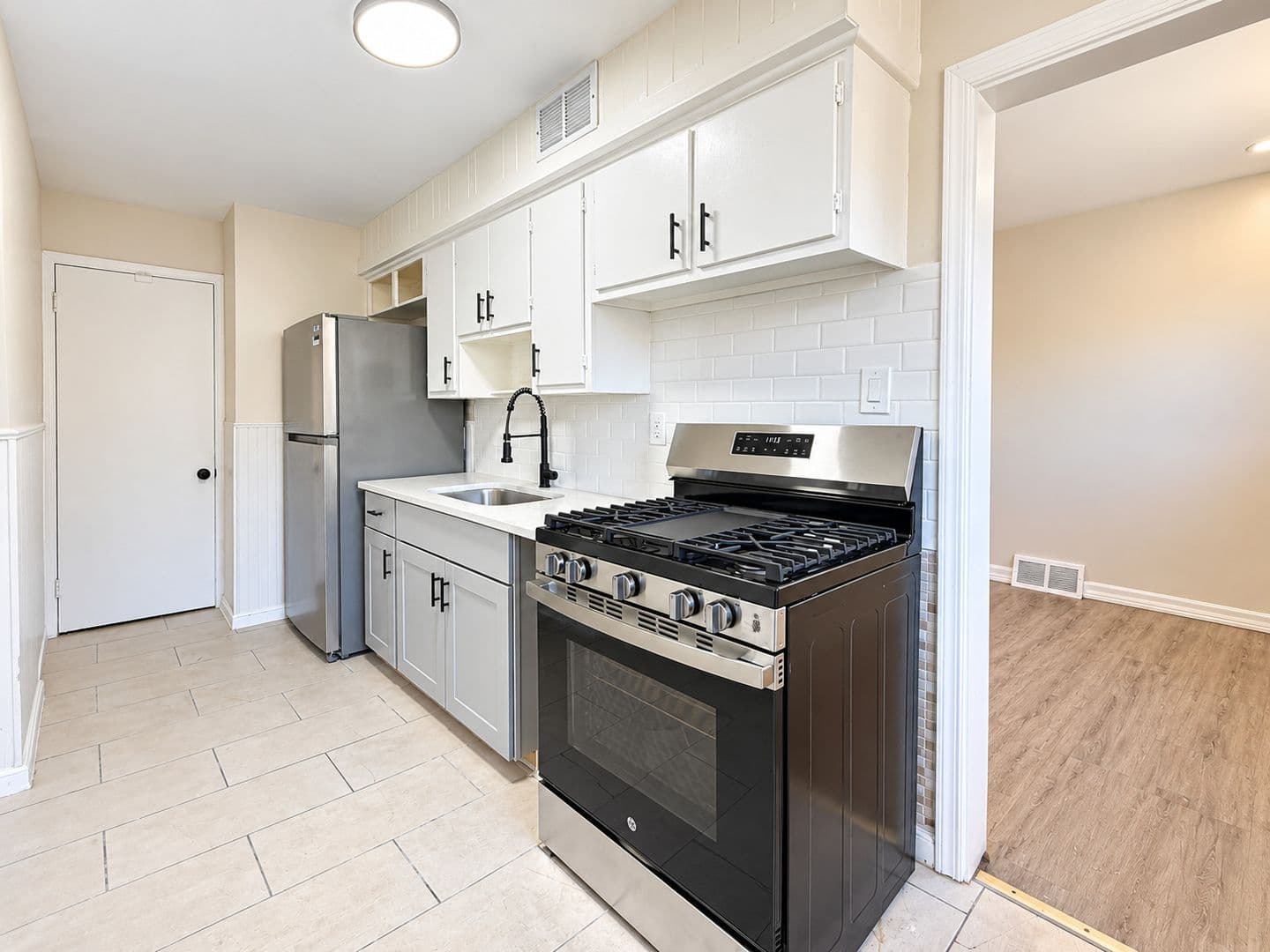 Folcroft House: 730 Taylor Dr