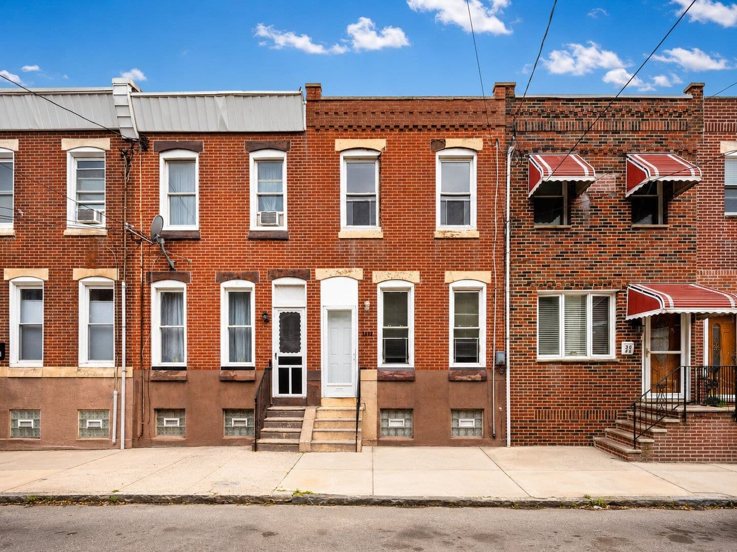Philadelphia House: 3044 Almond St