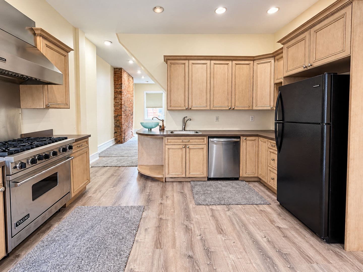 Philadelphia Apartment: 523 Pine St