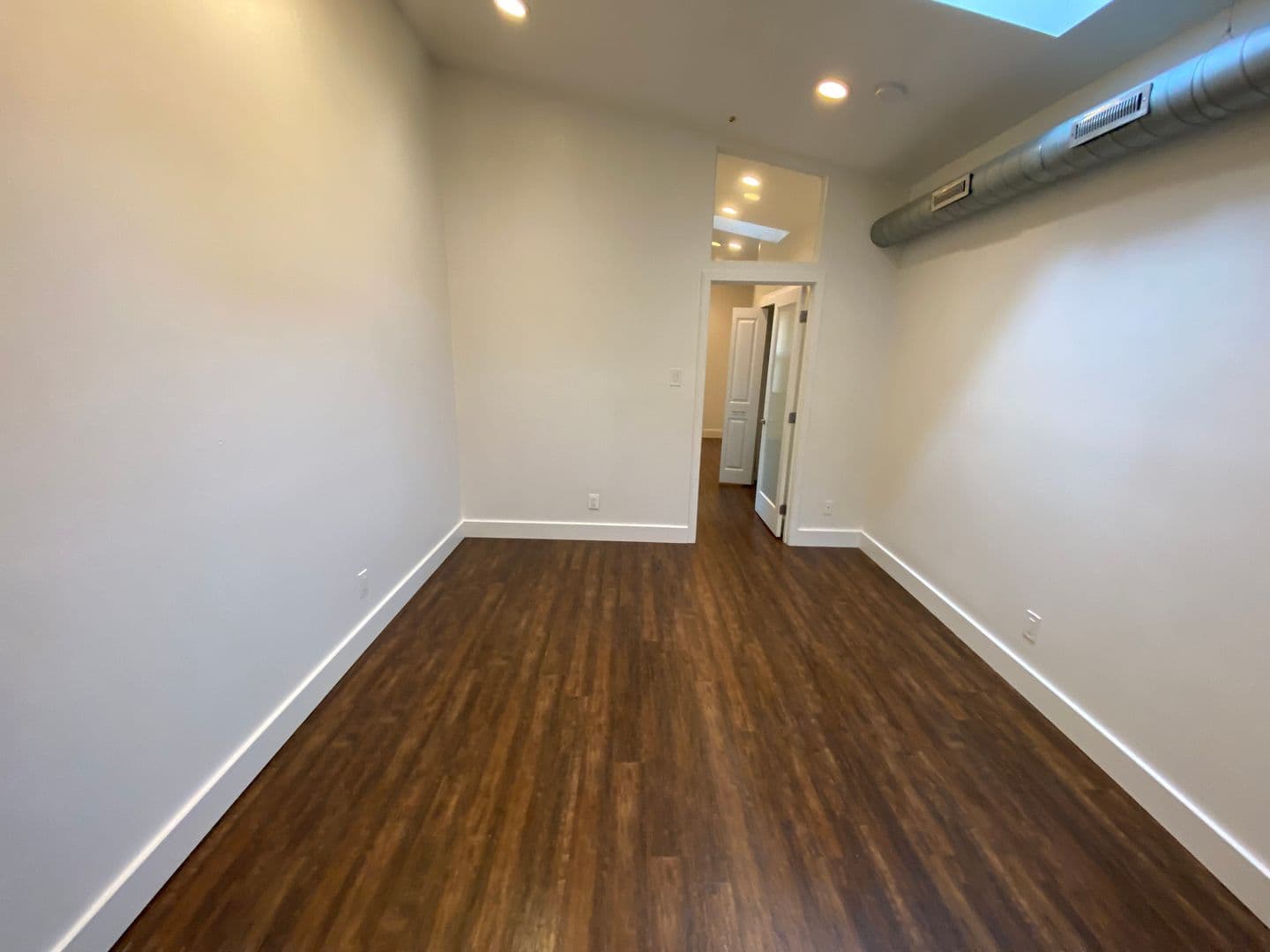 Philadelphia House: 142 North 2nd Street