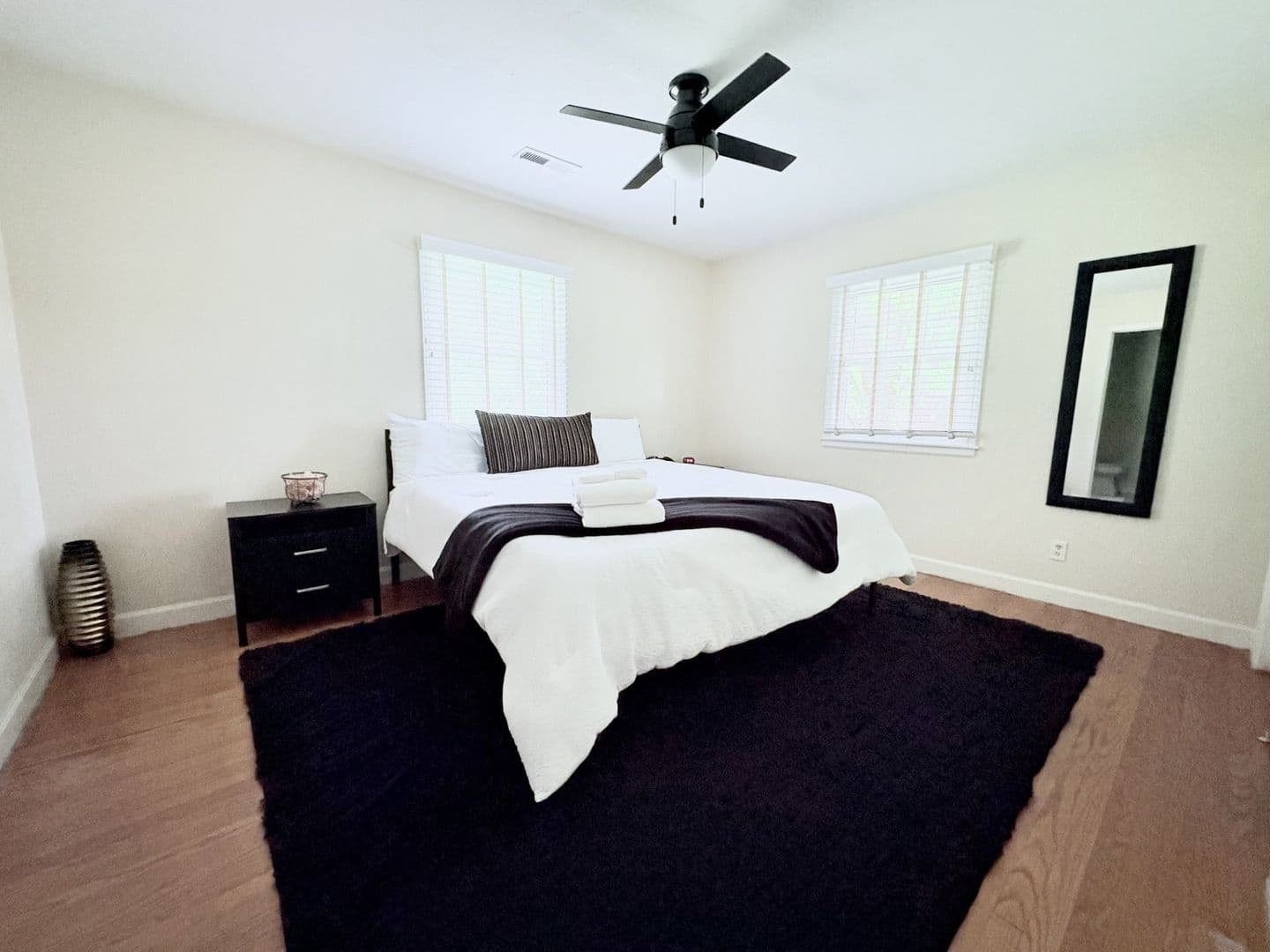 Greensboro House: 205 Venus Drive