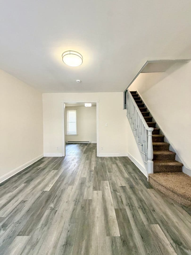 Philadelphia House: 16 South Robinson Street