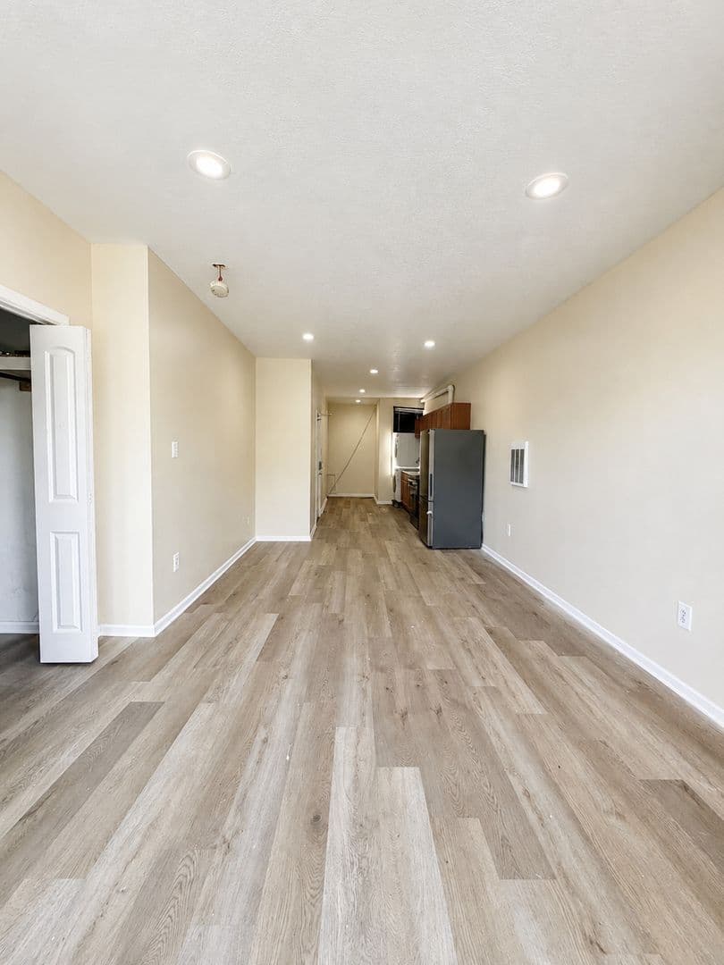 Philadelphia Apartment: 2213 N 33rd St