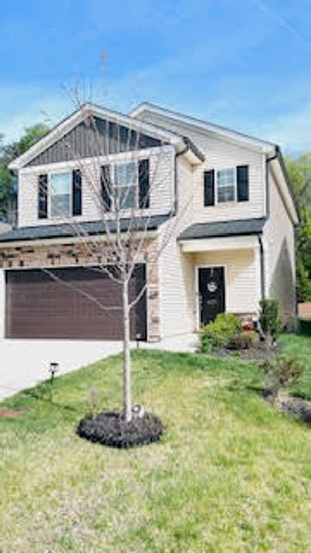 Winston-Salem House: 4231 Honeysuckle Vine Drive