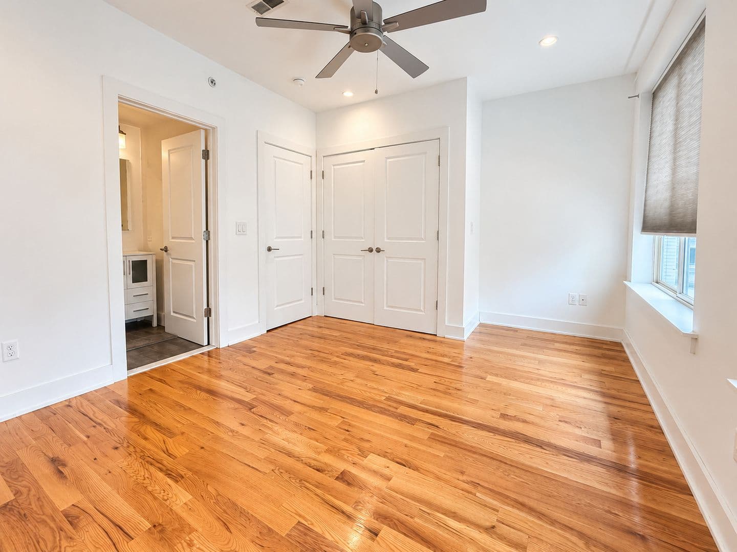 Philadelphia Apartment: 1422 Germantown Ave