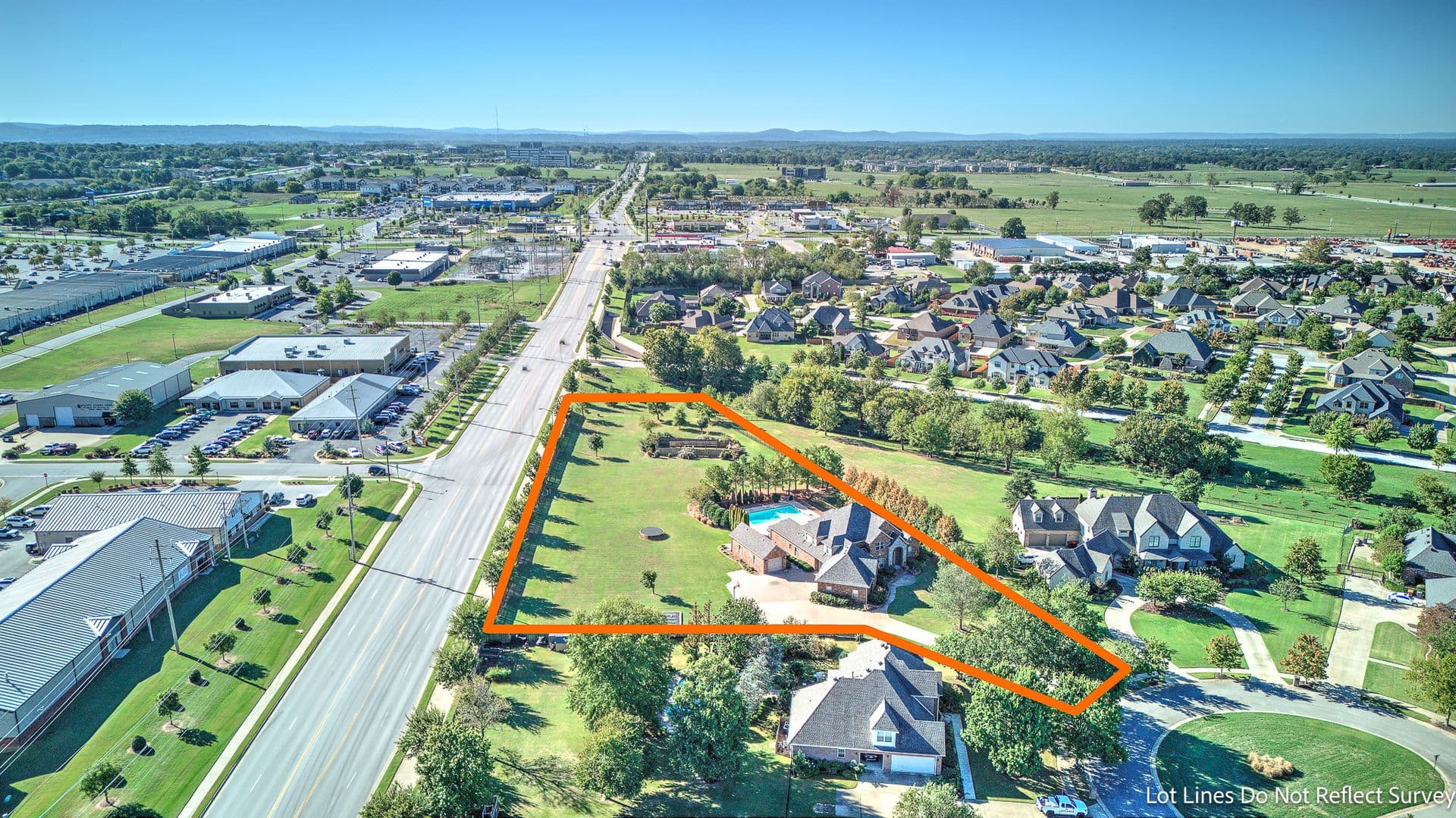 Springdale House: 6482 Wells Cir