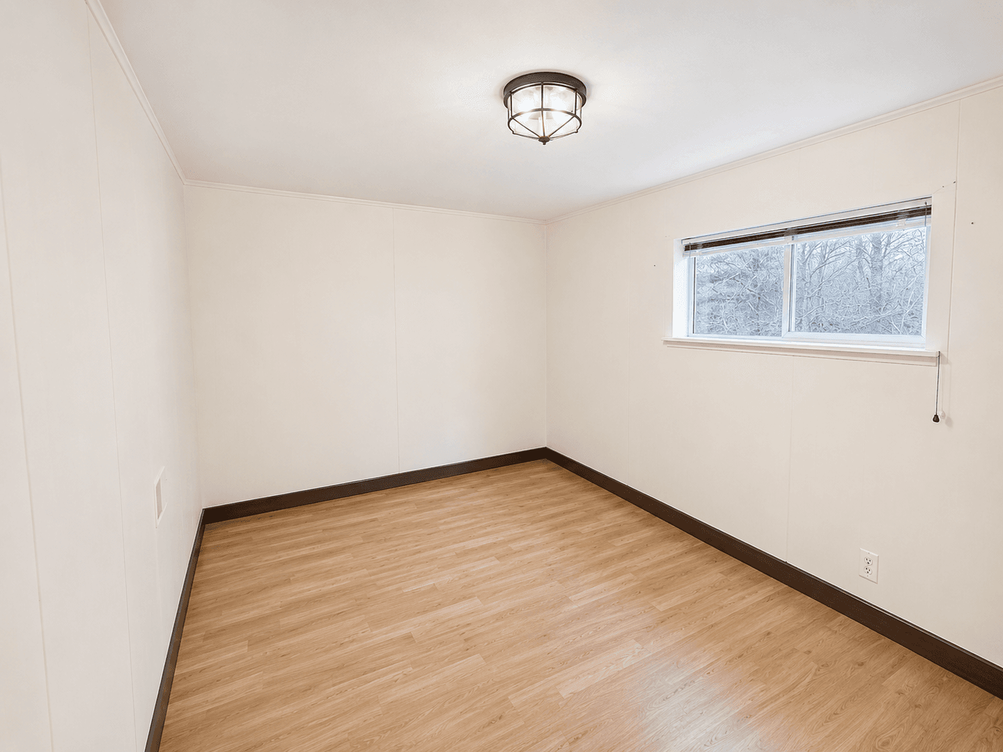 Verona House: 1445 Hulton Road