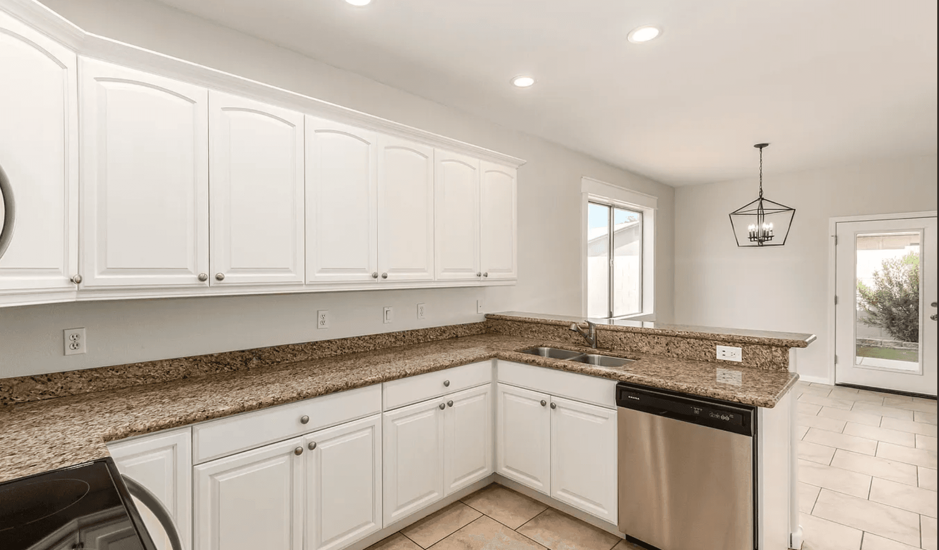 Apache Junction House: 711 South Paustian Circle