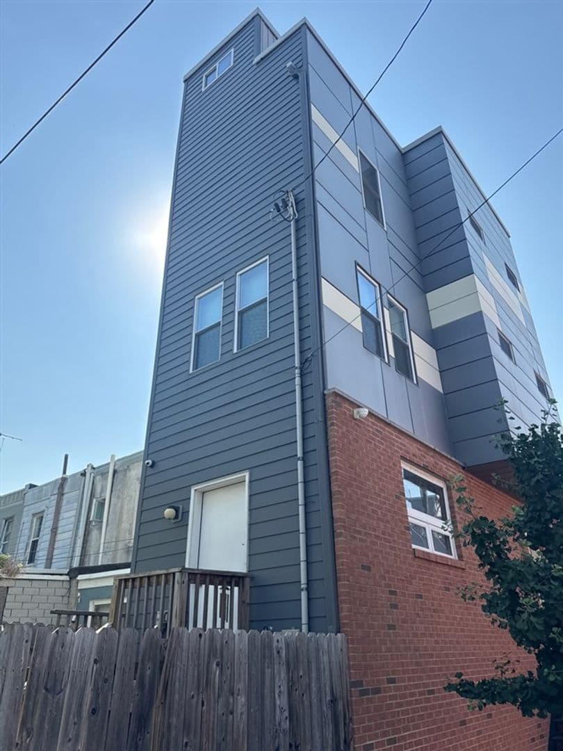 Philadelphia House: 2618 Jasper Street