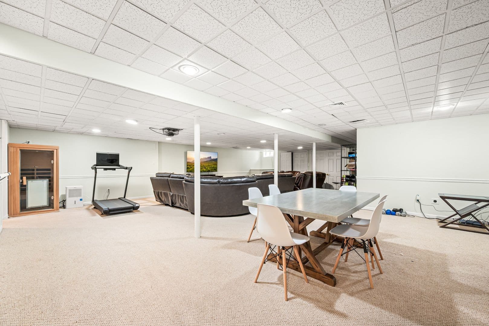 Blue Bell House: 206 Saint Andrews Ct