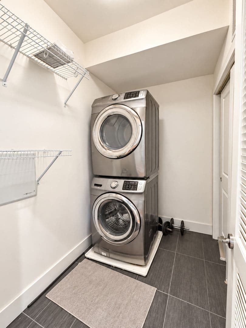 Philadelphia Apartment: 1422 Germantown Ave