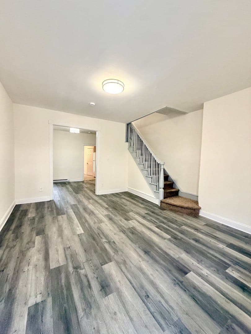 Philadelphia House: 16 South Robinson Street