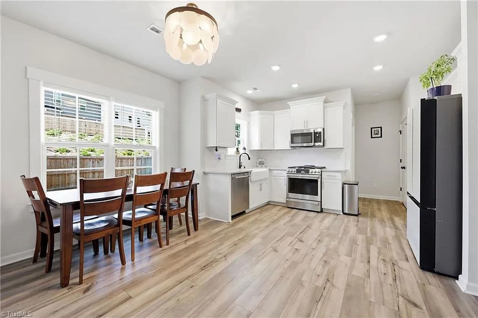 Kernersville House: 7458 Buckview Court
