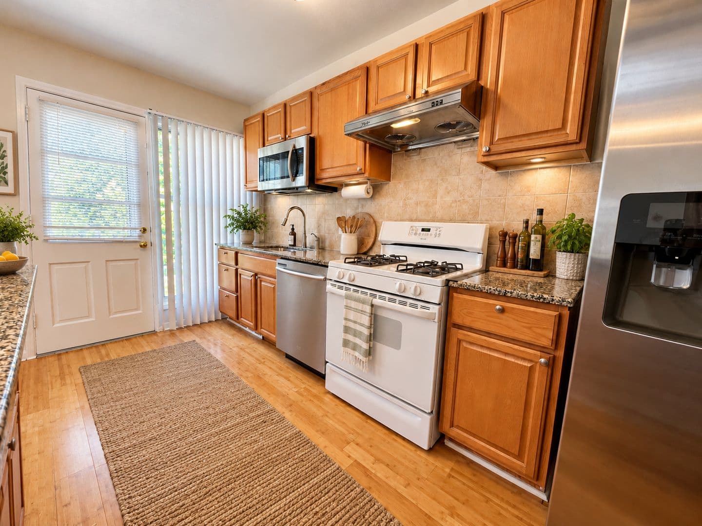 Bryn Mawr House: 238 Bailey Road